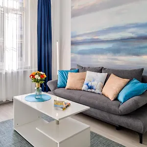 Apartment Oasis 2 Bd, Budapest